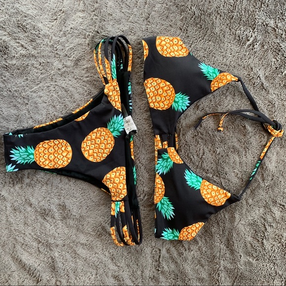 Cupshe Other - Cupshe pineapple bikini